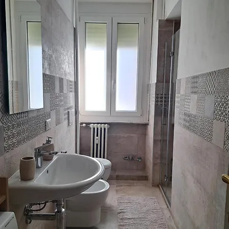 M'house 22