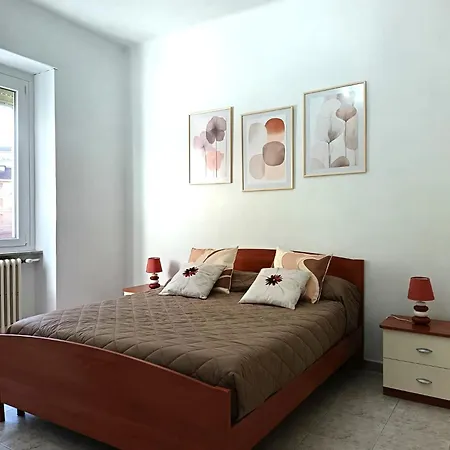 M'house 22 *